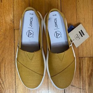 TOMS Mustard Mallow Alpargata Size 7.5